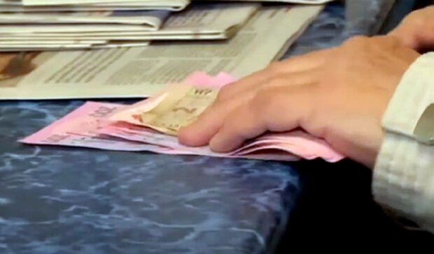 Украинцы пожилого возраста получат помощь на проживание: кого поддержат деньгами