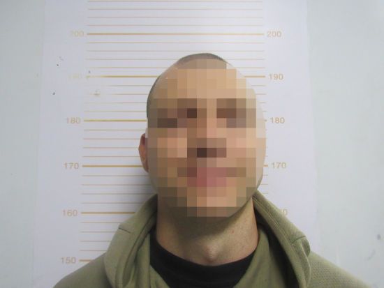 В Киеве безработный напал на 16-летнего школьника: ударил ножом в грудь