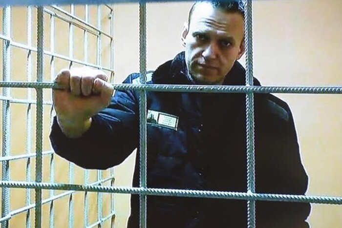 Тортури холодом, побиття, отруєння: російський правозахисник назвав версії вбивства Навального