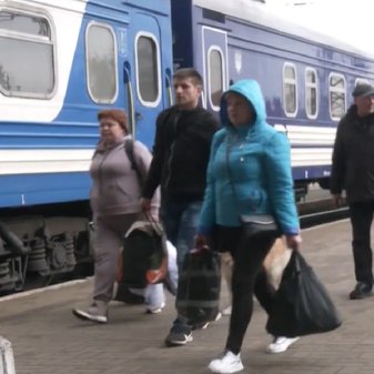 Новий графік руху поїздів в Києві: курсування популярних експресів змінено, українців попередели