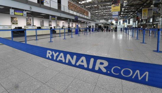 Ryanair убрала Харьков и Херсон из своей системы бронирования